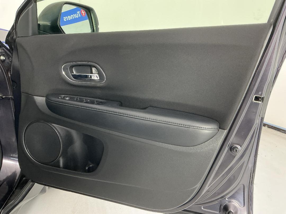 Photo '15' of Honda Vezel