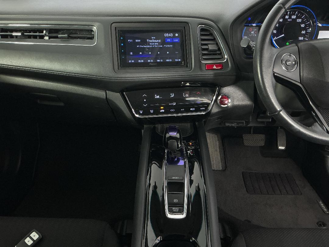 Photo '18' of Honda Vezel