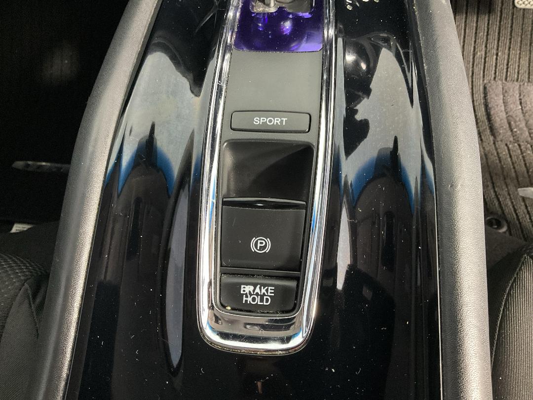 Photo '30' of Honda Vezel