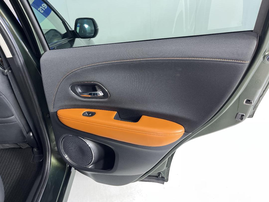 Photo '19' of Honda Vezel