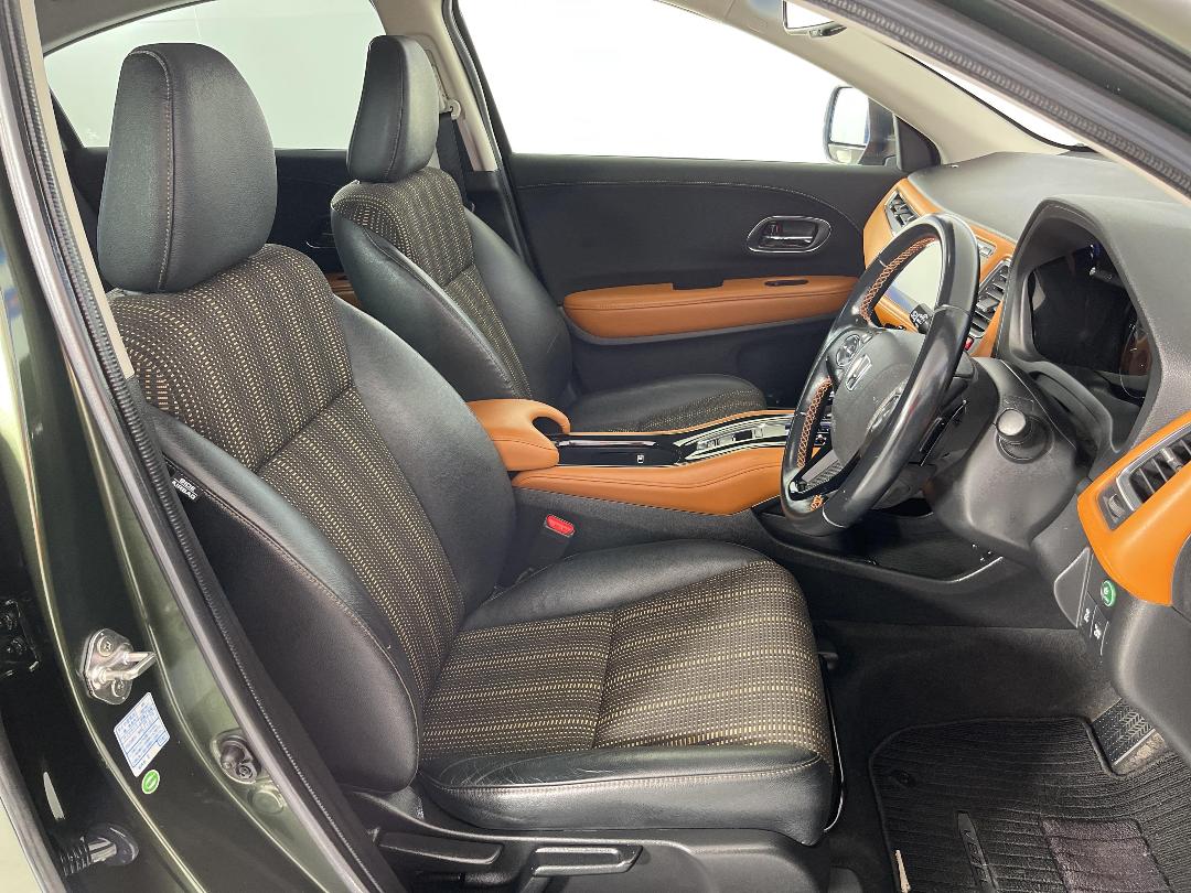 Photo '16' of Honda Vezel