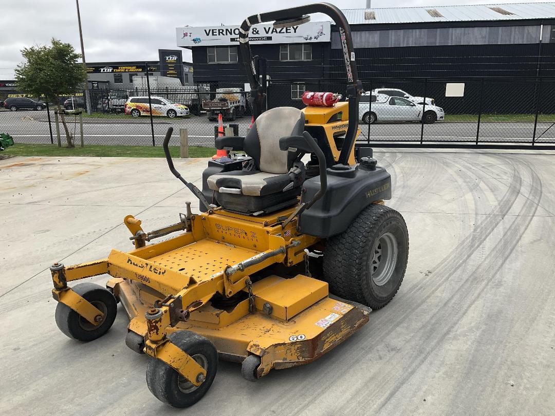 Photo '3' of Hustler Zero Turn Hyperdrive 60" Mower Photo '3' of Hustler Zero Turn Hyperdrive 60" Mower