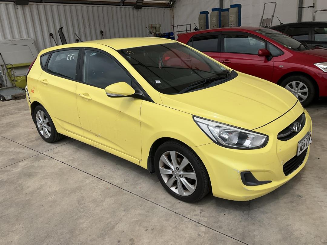 Photo '6' of Hyundai Accent Photo '6' of Hyundai Accent