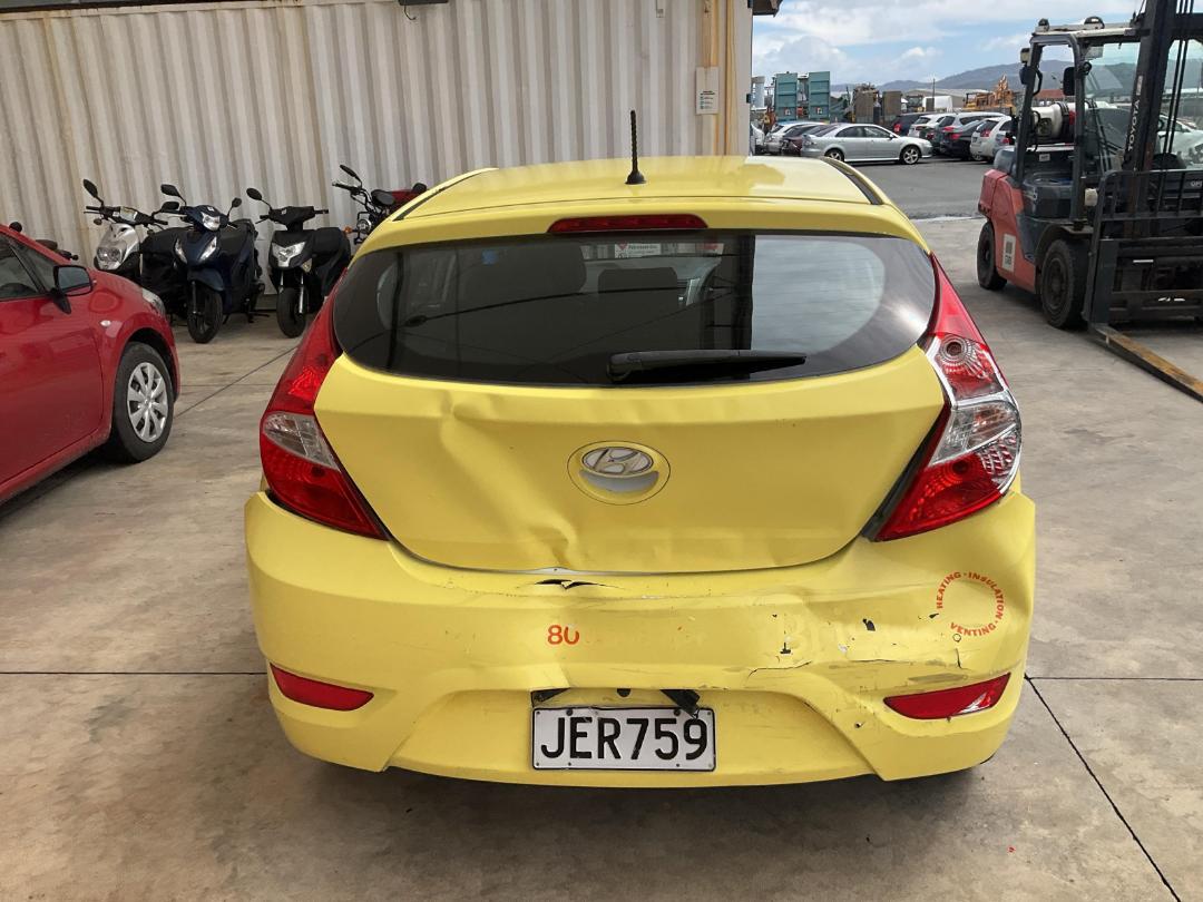 Photo '4' of Hyundai Accent Photo '4' of Hyundai Accent