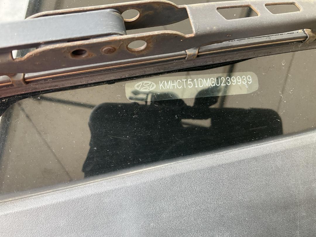 Photo '15' of Hyundai Accent Photo '15' of Hyundai Accent