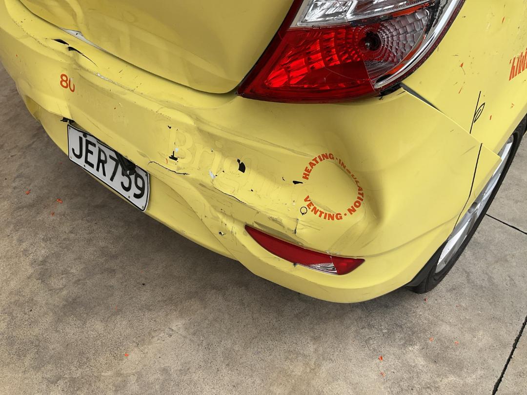 Photo '20' of Hyundai Accent Photo '20' of Hyundai Accent