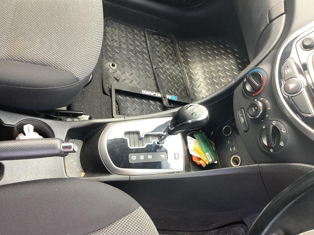 Photo '13' of Hyundai Accent Photo '13' of Hyundai Accent