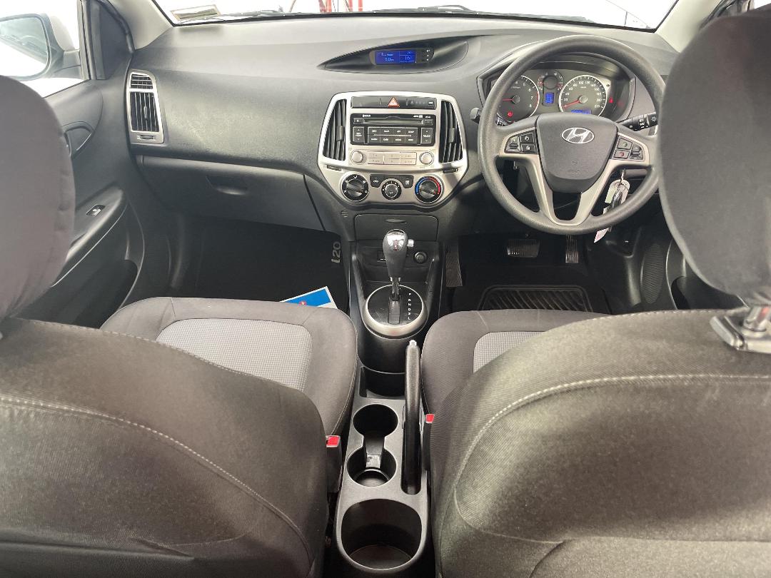 Photo '18' of Hyundai I20