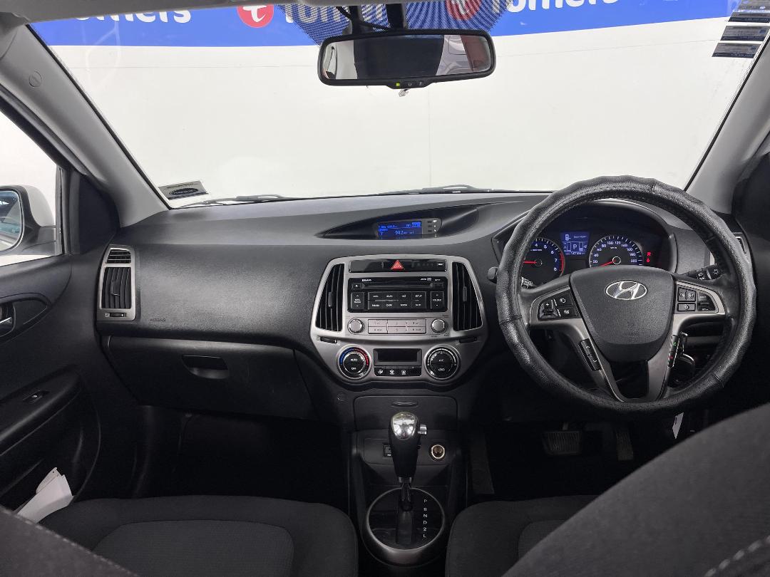 Photo '17' of Hyundai I20