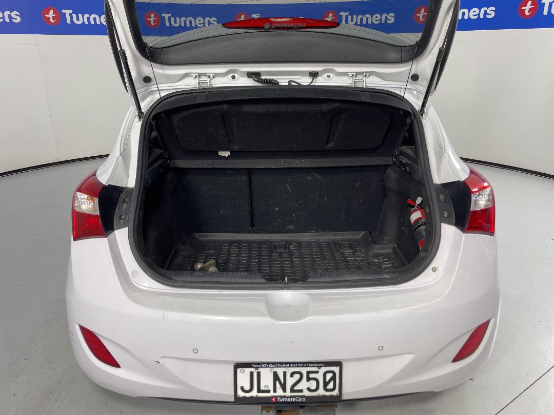 Photo '14' of Hyundai I30