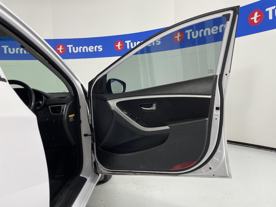 Photo '15' of Hyundai I30