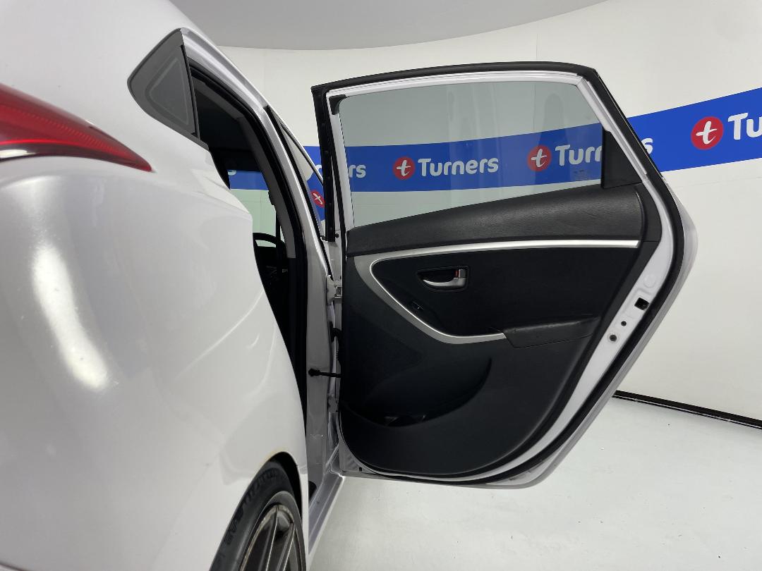 Photo '19' of Hyundai I30