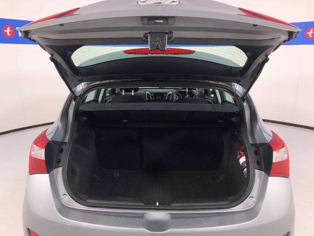 Photo '14' of Hyundai I30