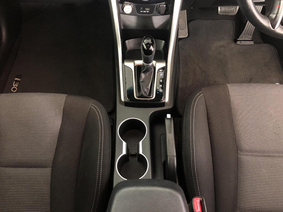 Photo '18' of Hyundai I30