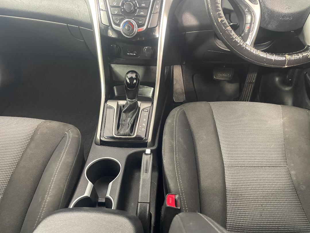 Photo '18' of Hyundai I30