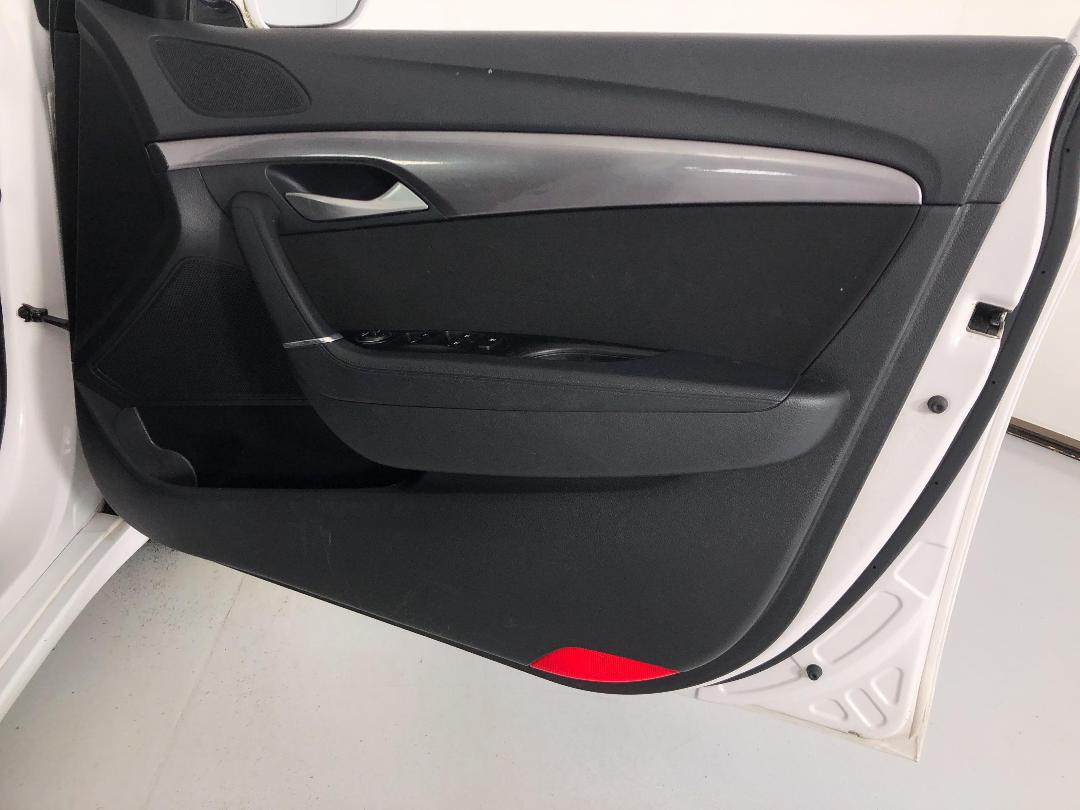 Photo '15' of Hyundai I40 Photo '15' of Hyundai I40