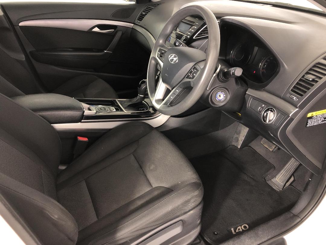 Photo '16' of Hyundai I40 Photo '16' of Hyundai I40