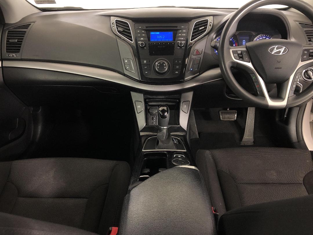 Photo '17' of Hyundai I40 Photo '17' of Hyundai I40