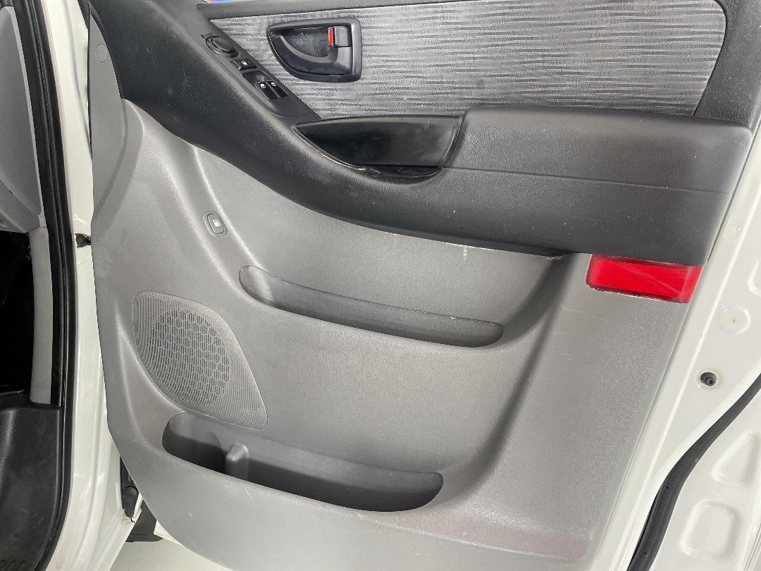 Photo '15' of Hyundai Iload Photo '15' of Hyundai Iload