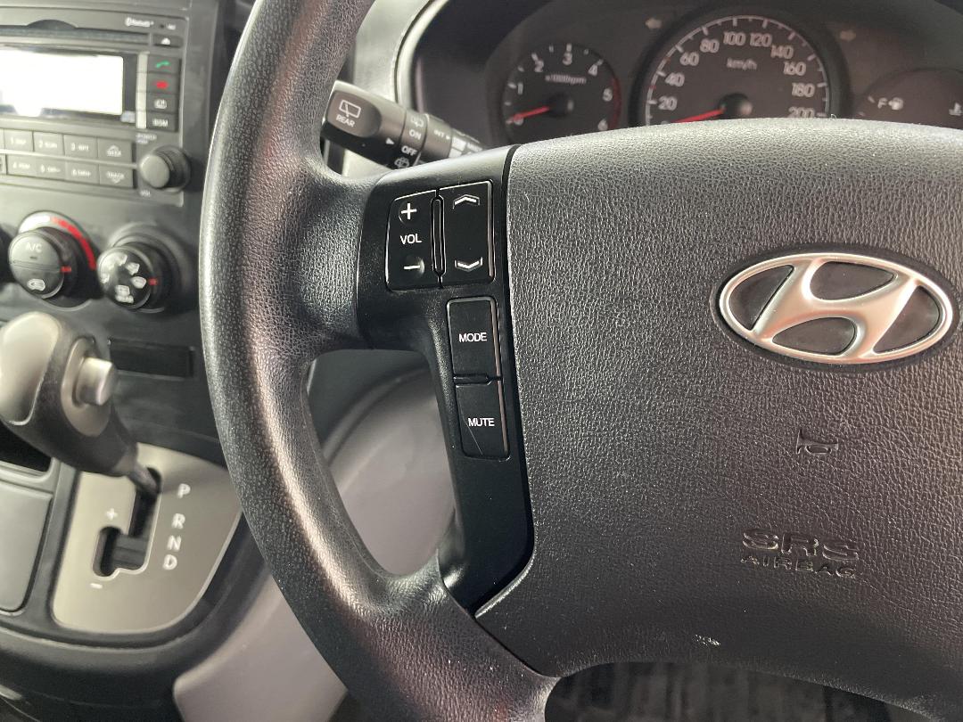 Photo '24' of Hyundai Iload Photo '24' of Hyundai Iload