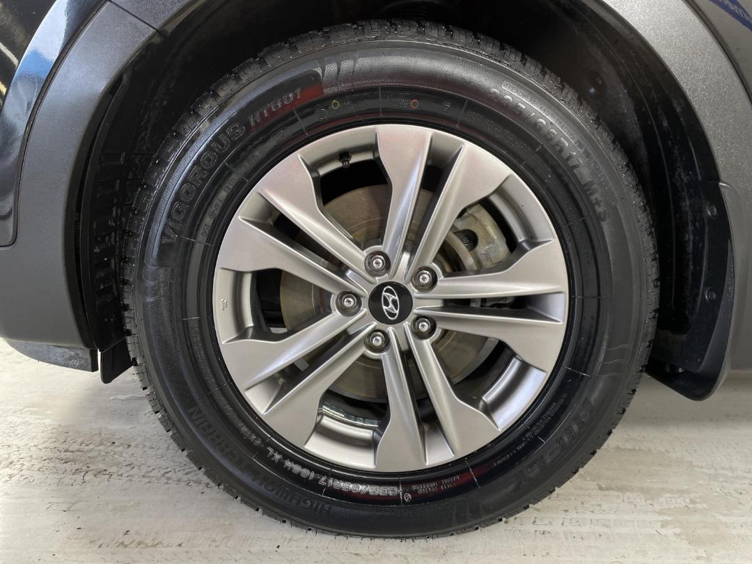 Photo '10' of Hyundai Santa FE