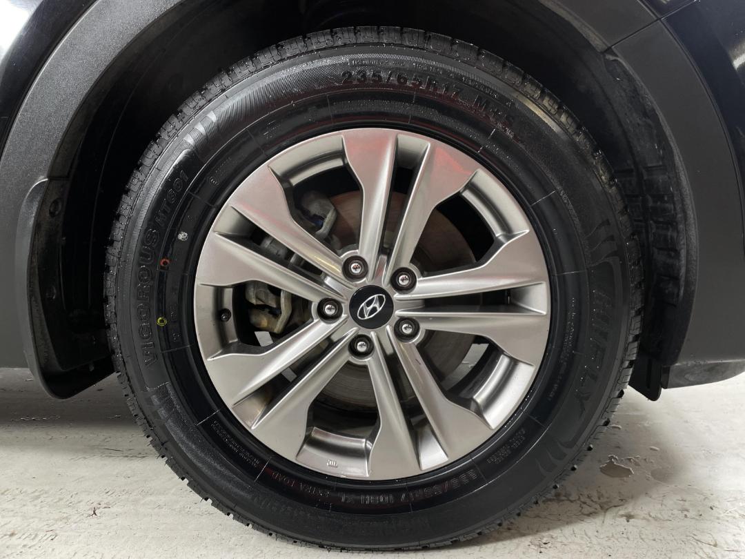 Photo '9' of Hyundai Santa FE