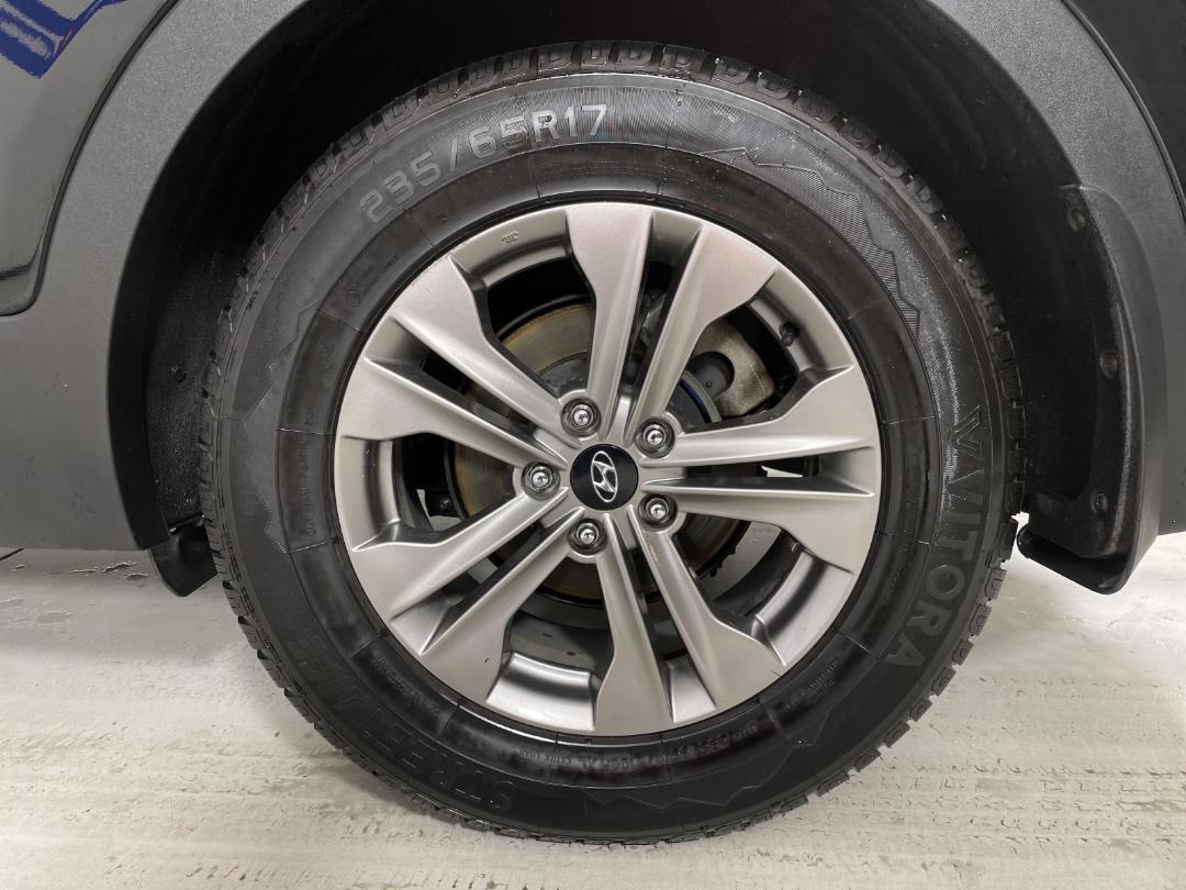 Photo '11' of Hyundai Santa FE