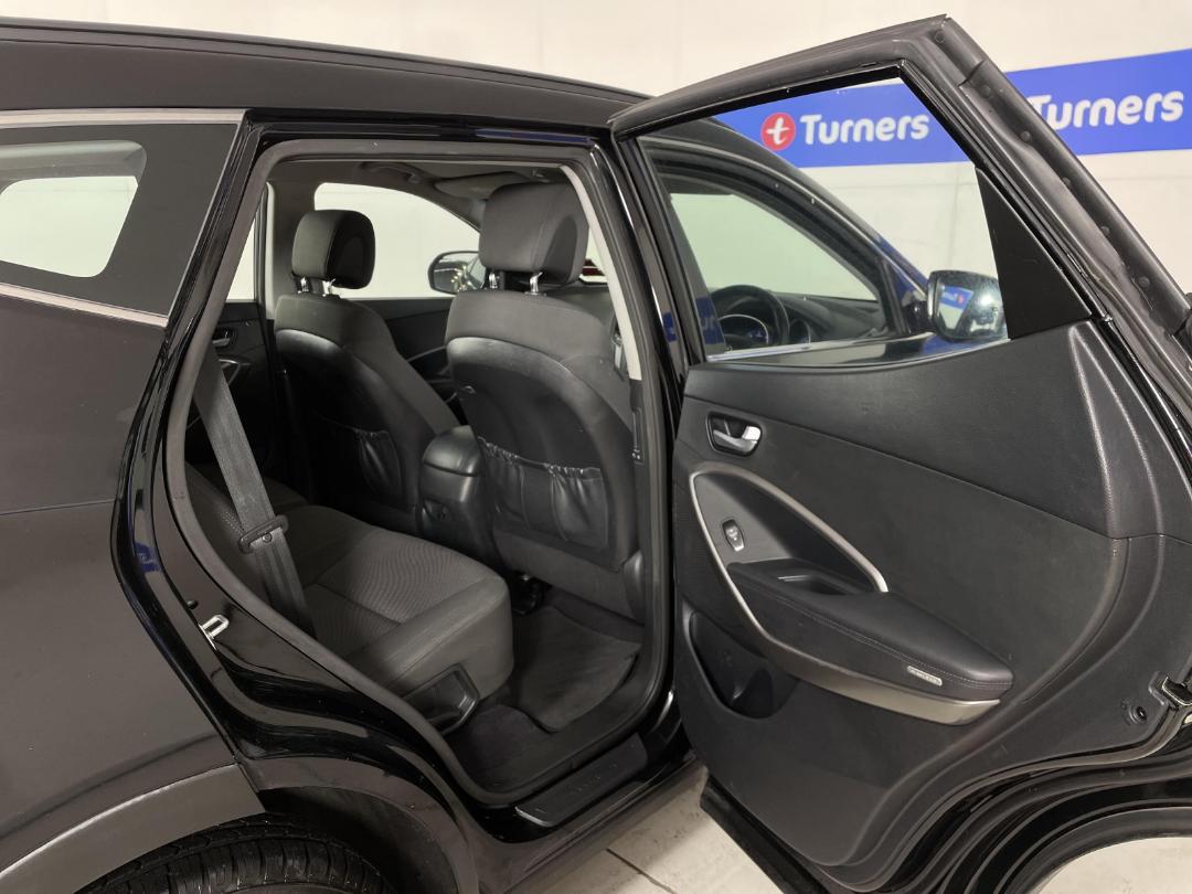 Photo '19' of Hyundai Santa FE