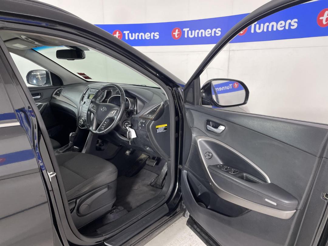 Photo '15' of Hyundai Santa FE