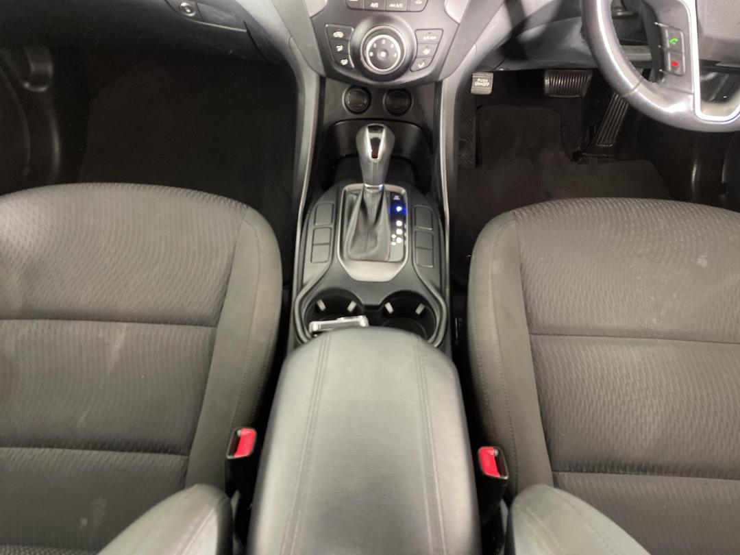 Photo '23' of Hyundai Santa FE