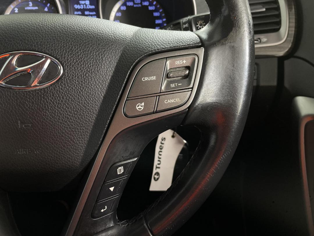 Photo '26' of Hyundai Santa FE