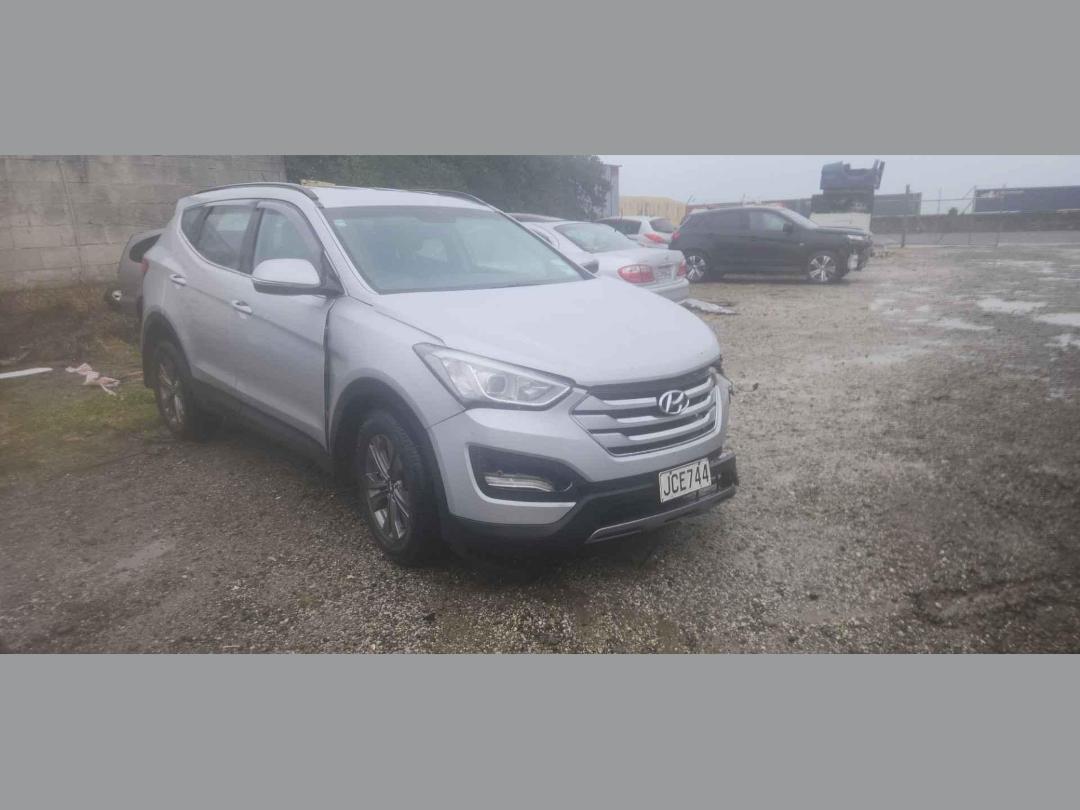 Photo '2' of Hyundai Santa FE DM Photo '2' of Hyundai Santa FE DM
