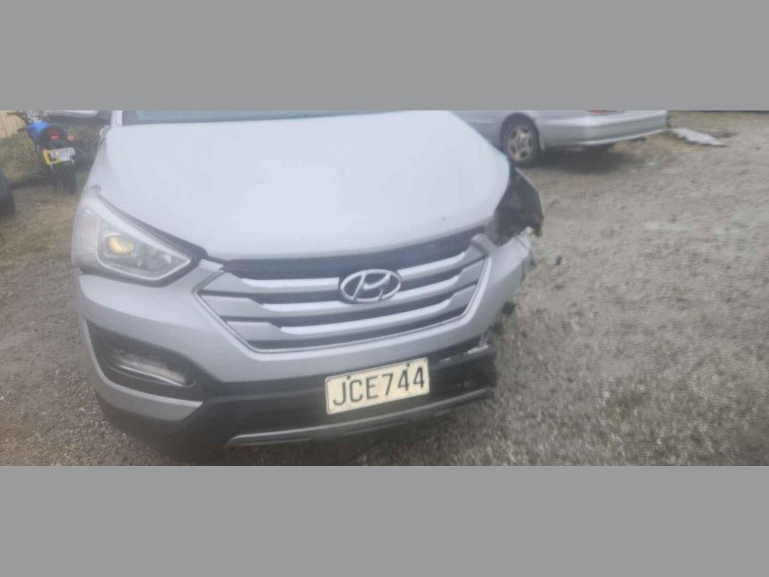 Photo '3' of Hyundai Santa FE DM Photo '3' of Hyundai Santa FE DM