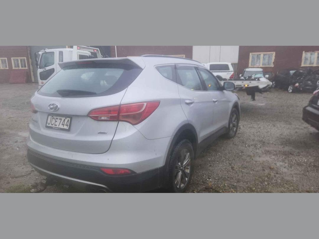 Photo '4' of Hyundai Santa FE DM Photo '4' of Hyundai Santa FE DM