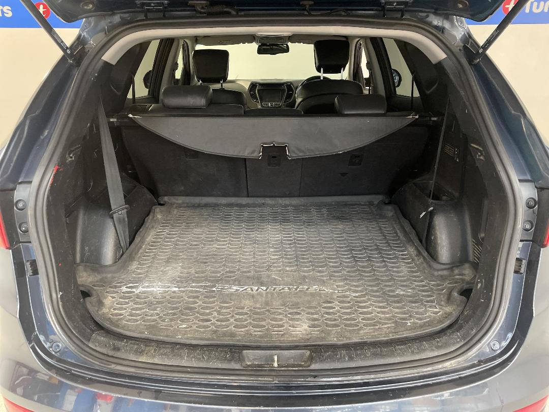 Photo '14' of Hyundai Santa FE Photo '14' of Hyundai Santa FE