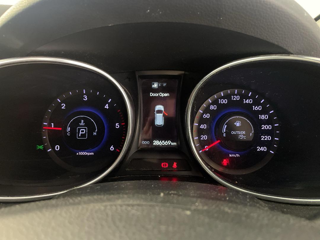 Photo '21' of Hyundai Santa FE Photo '21' of Hyundai Santa FE