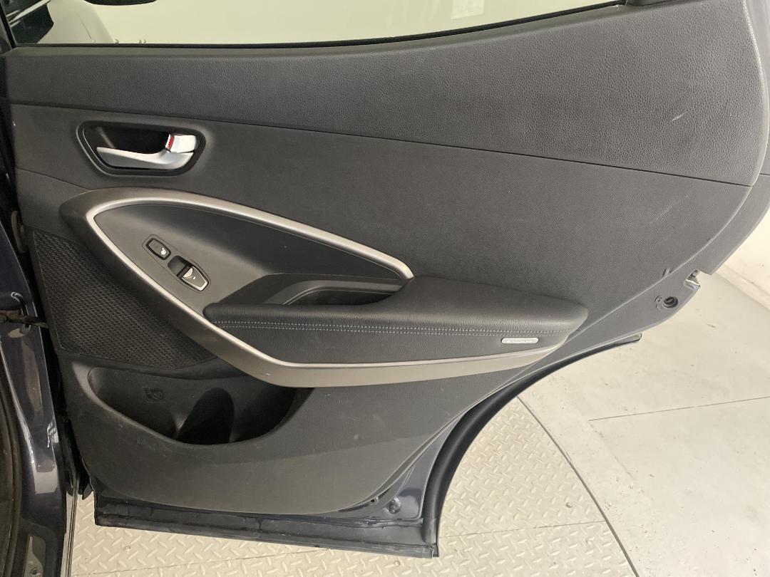 Photo '19' of Hyundai Santa FE Photo '19' of Hyundai Santa FE