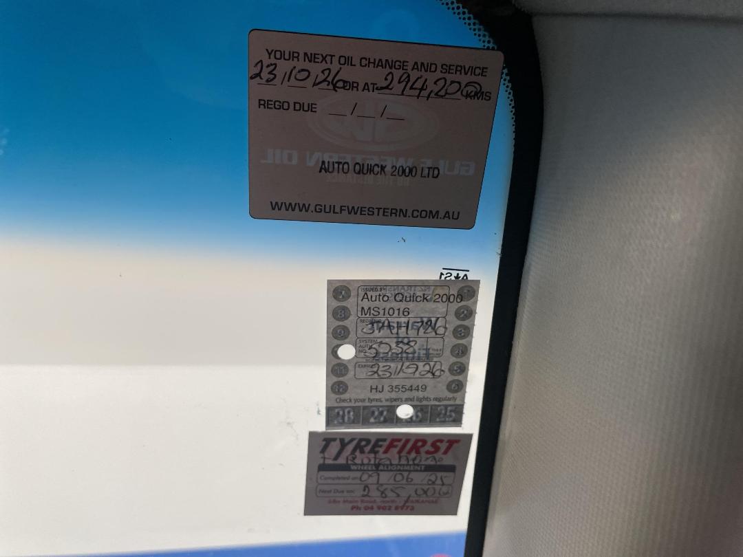 Photo '33' of Hyundai Santa FE Photo '33' of Hyundai Santa FE