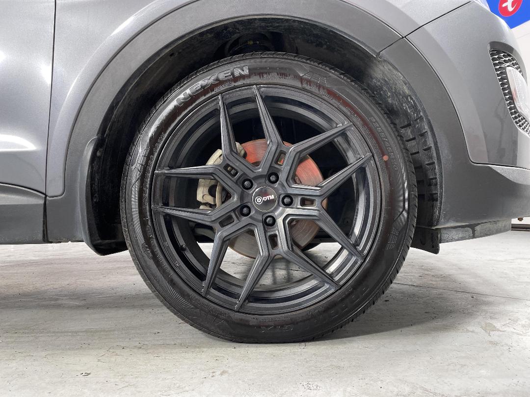 Photo '9' of Hyundai Santa FE Photo '9' of Hyundai Santa FE