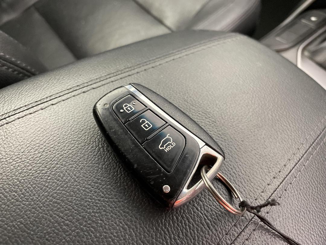 Photo '22' of Hyundai Santa FE Photo '22' of Hyundai Santa FE