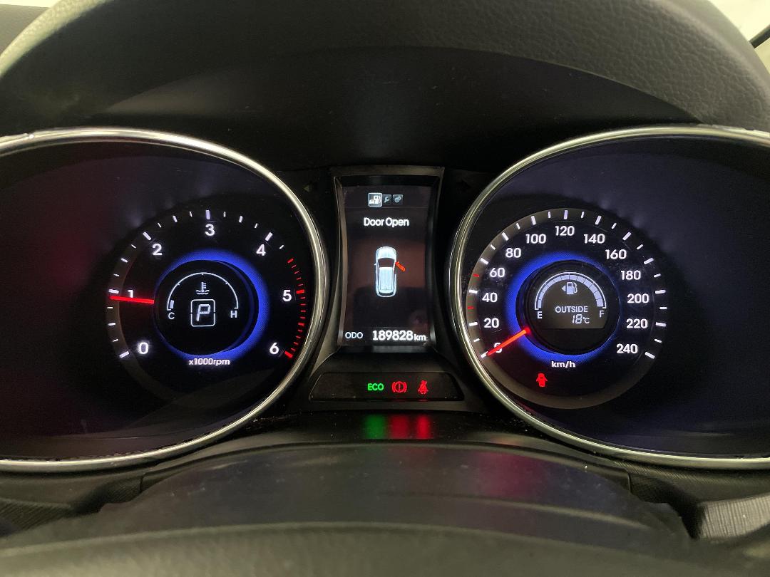 Photo '21' of Hyundai Santa FE