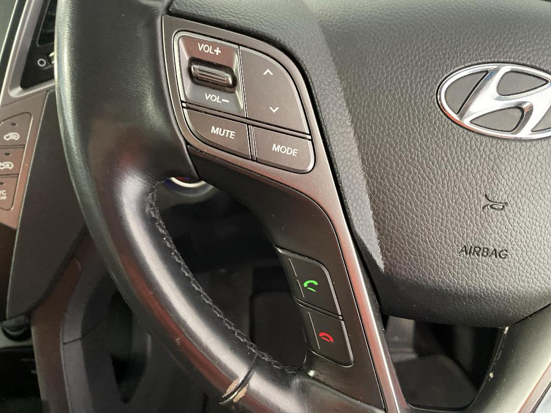 Photo '27' of Hyundai Santa FE