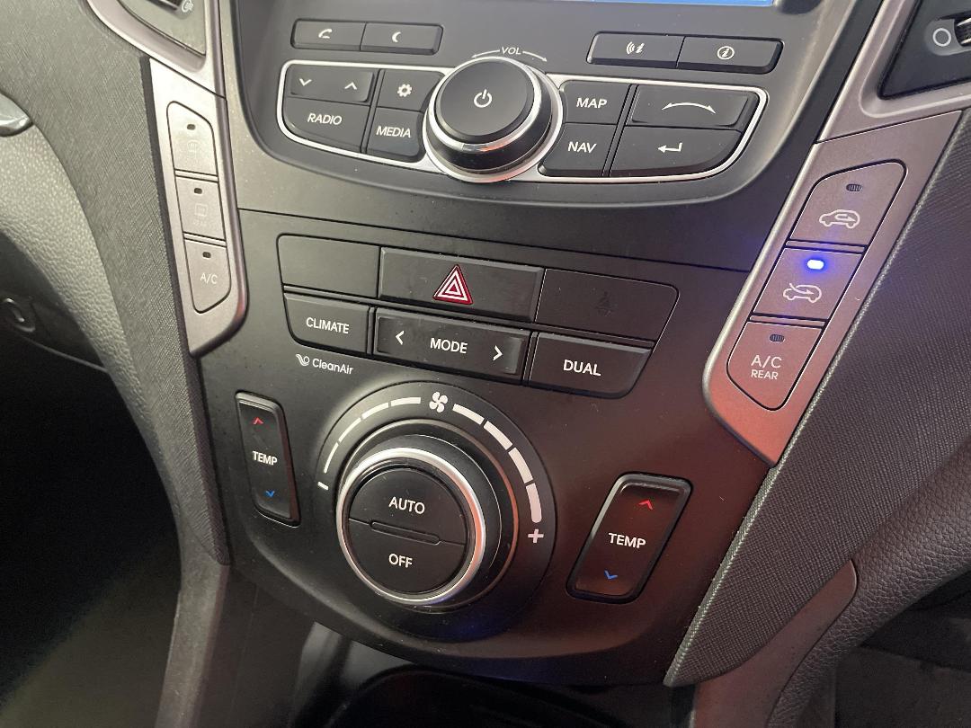 Photo '31' of Hyundai Santa FE