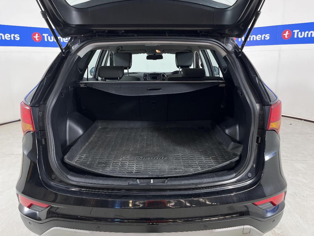 Photo '14' of Hyundai Santa FE