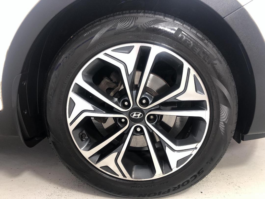 Photo '9' of Hyundai Santa FE