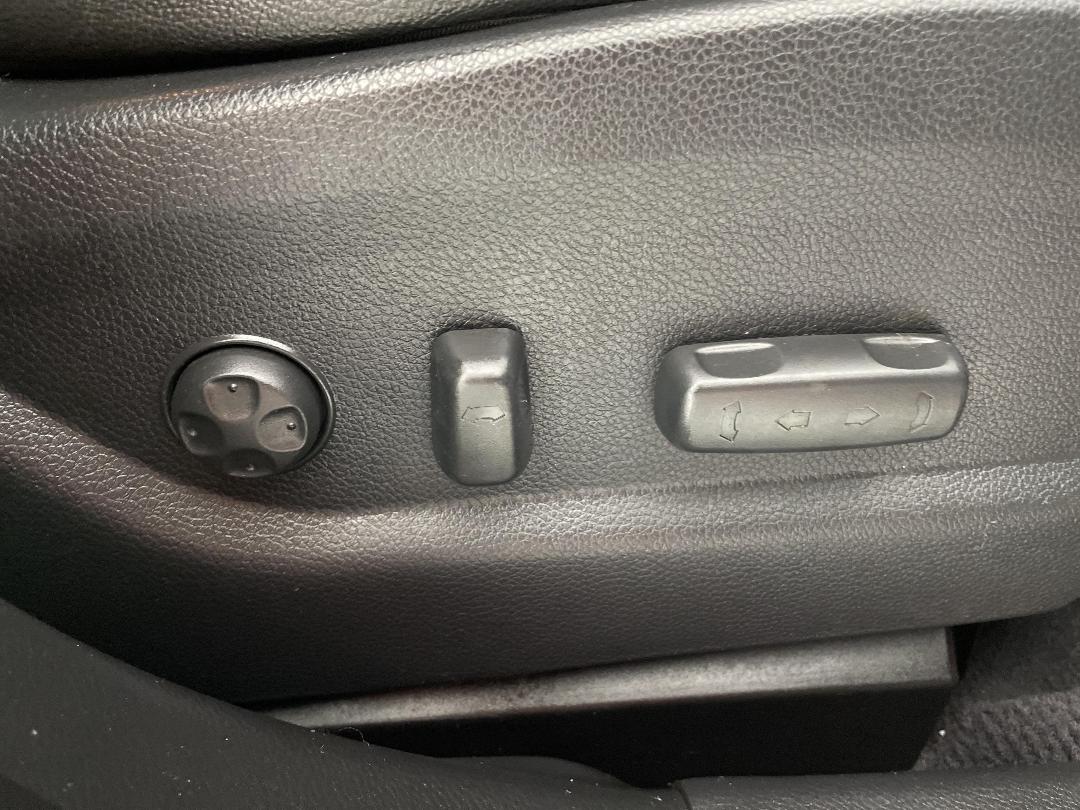 Photo '23' of Hyundai Santa FE