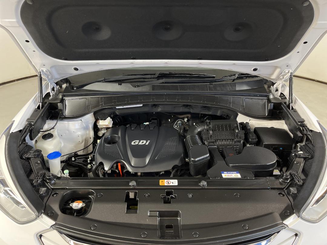 Photo '13' of Hyundai Santa FE