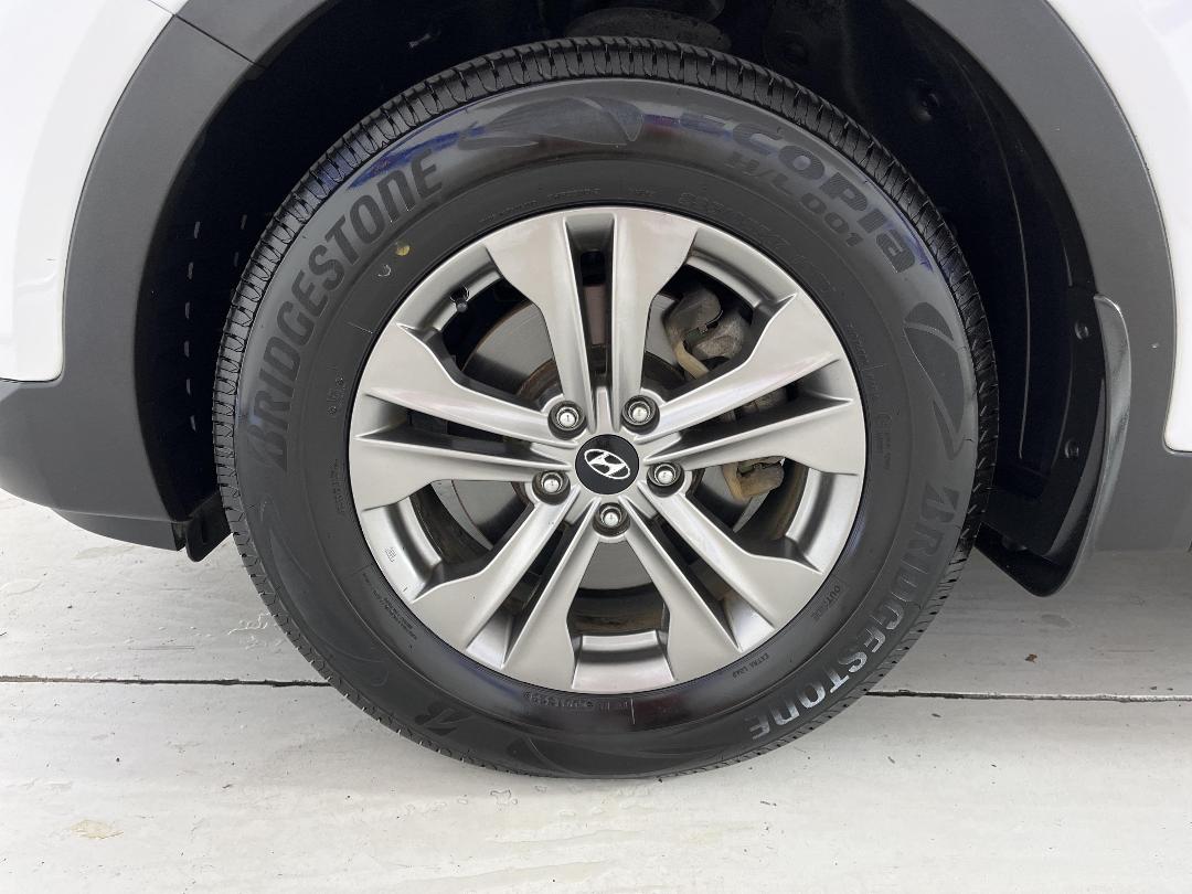 Photo '10' of Hyundai Santa FE