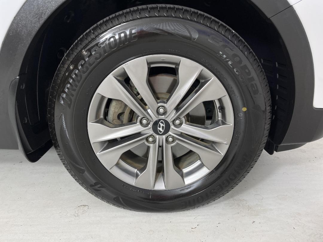 Photo '9' of Hyundai Santa FE