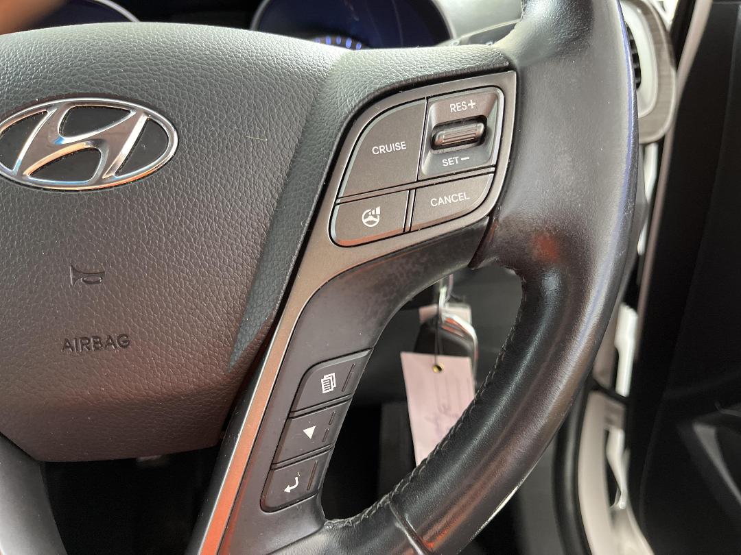 Photo '26' of Hyundai Santa FE